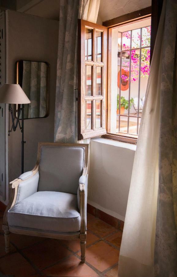 Hotel Rural Las Tejuelas Valdecaballeros Bagian luar foto